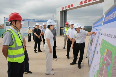 杨朝晖调研市政协重点提案办理落实情况时强调：高标准高质量建设综合物流园 加快构建现代化物流体系