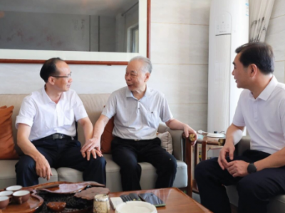 凌望远丘德俊走访看望丰顺县老同志并征求党代会报告意见