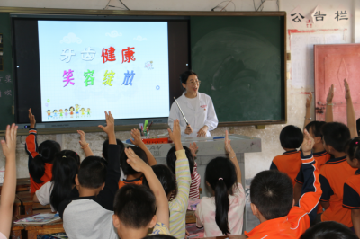 健康筛查进校园！五华县安流镇里江小学收到三份“礼物”